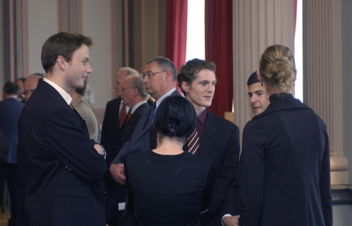 Derrire cette photo se trouve la photo originale, indispensable pour une impression de qualit.
