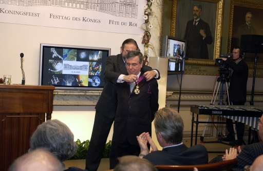 Derrire cette photo se trouve la photo originale, indispensable pour une impression de qualit.