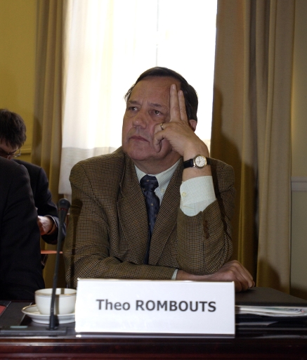 Derrire cette photo se trouve la photo originale, indispensable pour une impression de qualit.