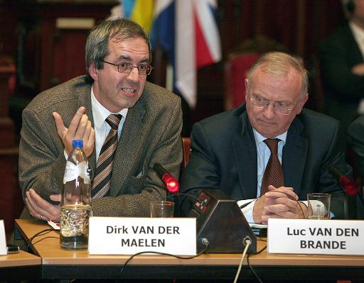 Derrire cette photo se trouve la photo originale, indispensable pour une impression de qualit.
