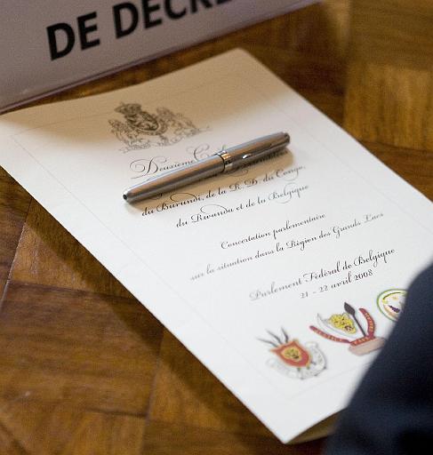 Derri�re cette photo se trouve la photo originale, indispensable pour une impression de qualit�.