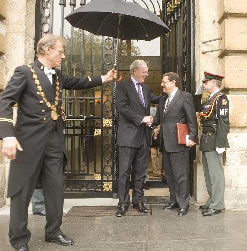 Derrire cette photo se trouve la photo originale, indispensable pour une impression de qualit.