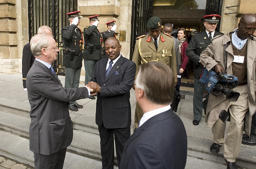 Derrire cette photo se trouve la photo originale, indispensable pour une impression de qualit.