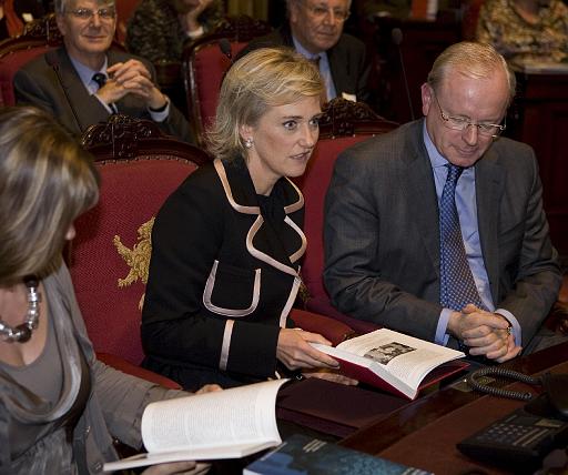 Achter deze foto staat een versie in hoge resolutie, deze versie is onontbeerlijk voor een kwalitatieve afdruk.