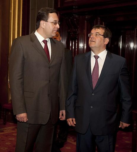Derrire cette photo se trouve la photo originale, indispensable pour une impression de qualit.