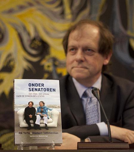 Derrire cette photo se trouve la photo originale, indispensable pour une impression de qualit.