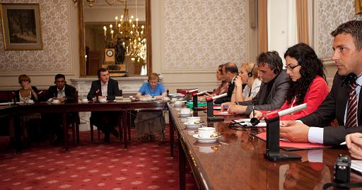 Derrire cette photo se trouve la photo originale, indispensable pour une impression de qualit.