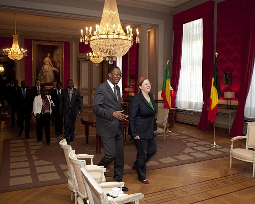 Derri�re cette photo se trouve la photo originale, indispensable pour une impression de qualit�.