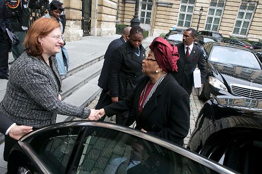 Derrire cette photo se trouve la photo originale, indispensable pour une impression de qualit.