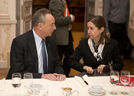 Derrire cette photo se trouve la photo originale, indispensable pour une impression de qualit.