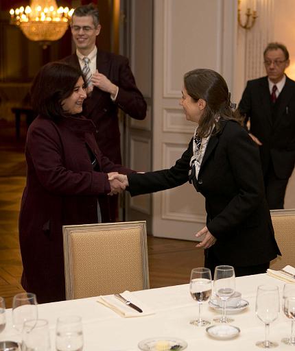 Derrire cette photo se trouve la photo originale, indispensable pour une impression de qualit.
