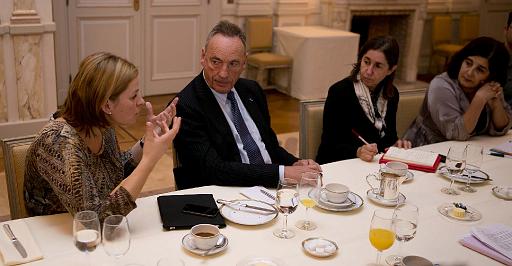 Derrire cette photo se trouve la photo originale, indispensable pour une impression de qualit.