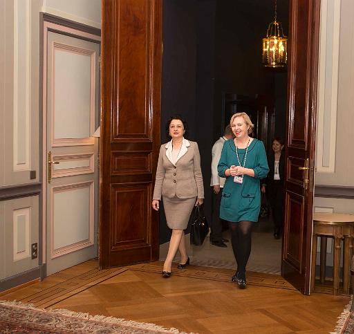 Derrire cette photo se trouve la photo originale, indispensable pour une impression de qualit.