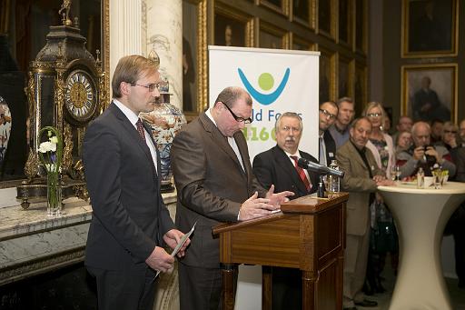 Achter deze foto staat een versie in hoge resolutie, deze versie is onontbeerlijk voor een kwalitatieve afdruk.