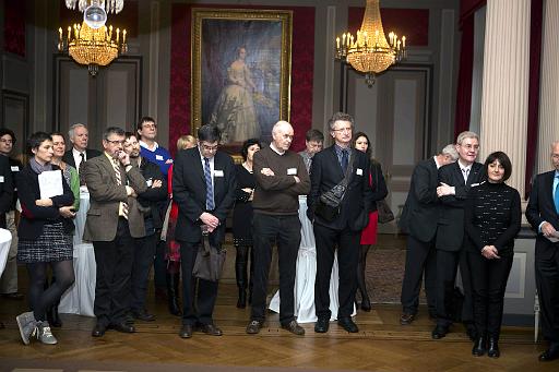 Derrire cette photo se trouve la photo originale, indispensable pour une impression de qualit.