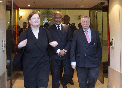 Derrire cette photo se trouve la photo originale, indispensable pour une impression de qualit.