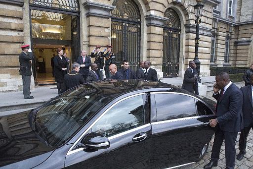 Derrire cette photo se trouve la photo originale, indispensable pour une impression de qualit.