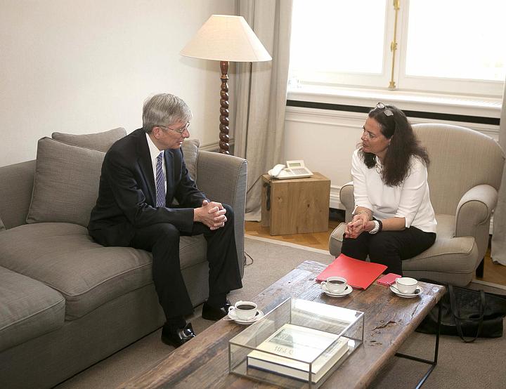 Derrire cette photo se trouve la photo originale, indispensable pour une impression de qualit.