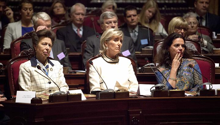 Derrire cette photo se trouve la photo originale, indispensable pour une impression de qualit.
