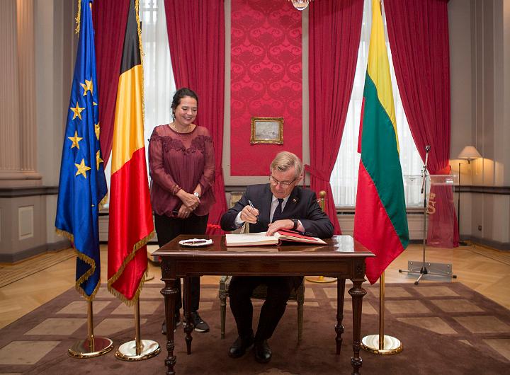 Visite du président du parlement lituanien