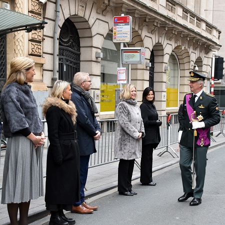 La crmonie officielle  la Tombe du Soldat Inconnu  Bruxelles