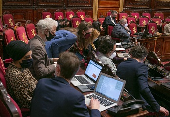 De Senaat neemt een resolutie aan over de situatie van vrouwen in Jemen