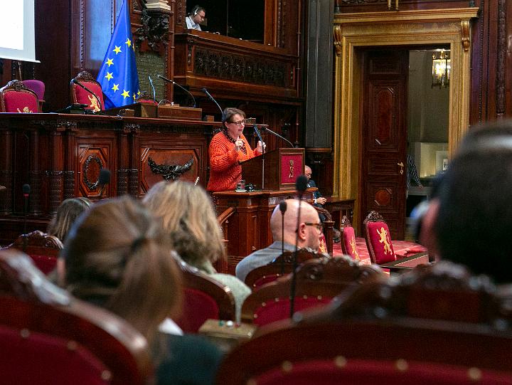 Derrire cette photo se trouve la photo originale, indispensable pour une impression de qualit.