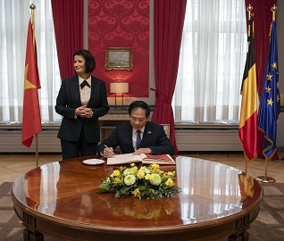 Bezoek van de minister van buitenlandse zaken van Vietnam