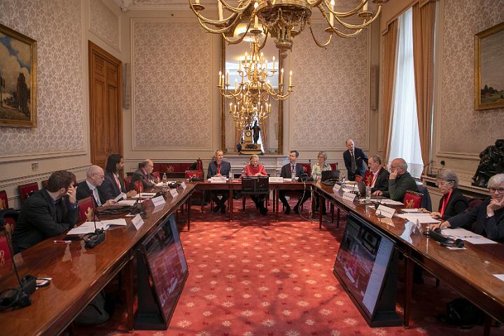Derri�re cette photo se trouve la photo originale, indispensable pour une impression de qualit�.