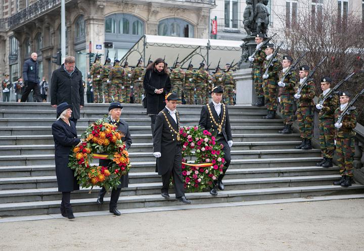 11 novembre  Dpt de gerbe  la tombe du Soldat Inconnu