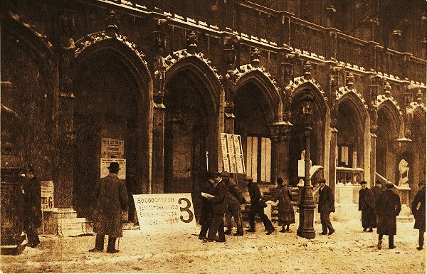 Naar het kiesbureau