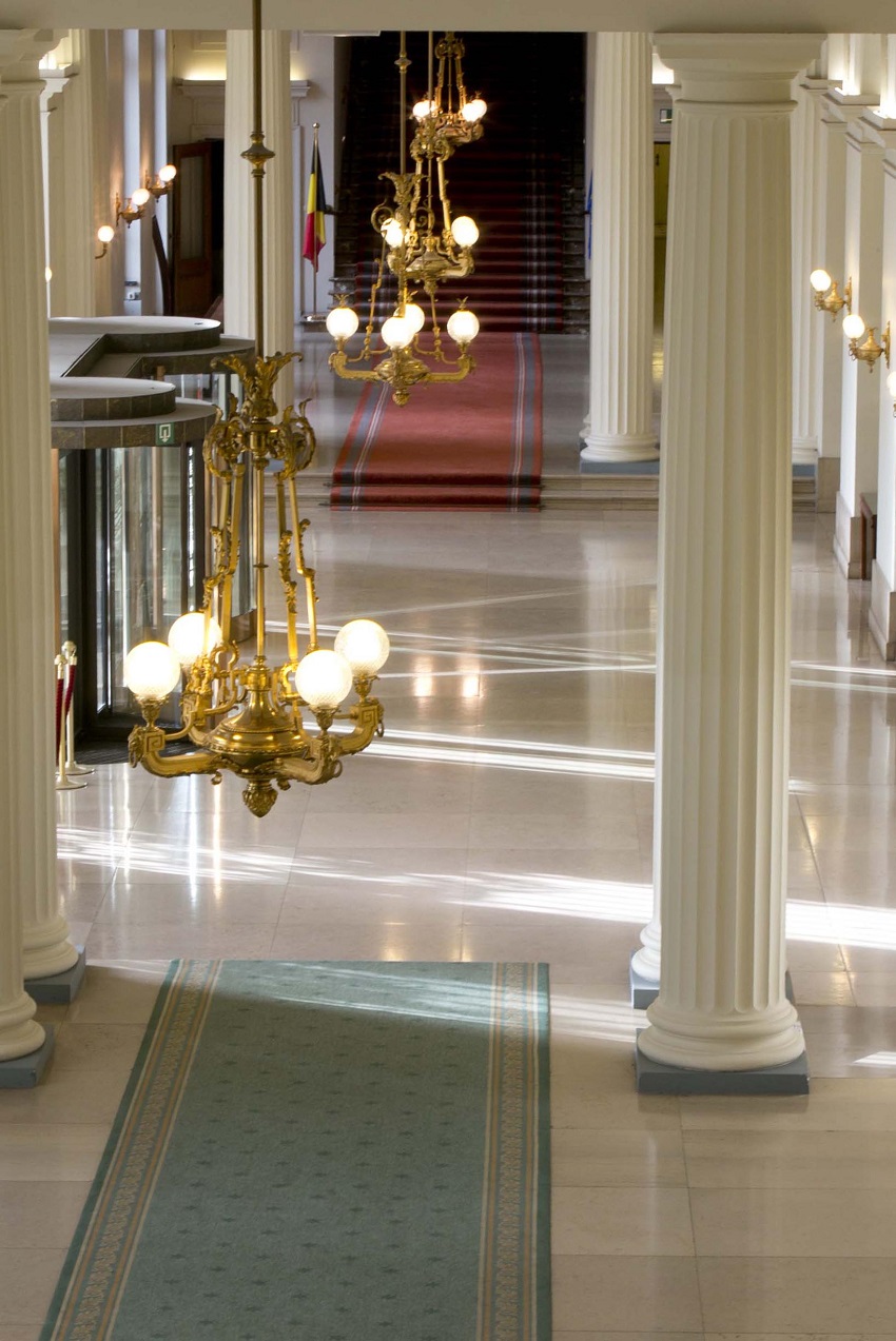 Peristyle Doric columns