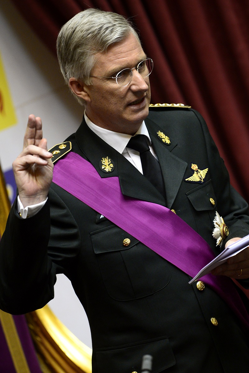 King Philippe taking the oath