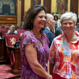 Dévoilement du portrait de Christine Defraigne au Sénat