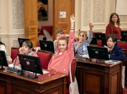 Jeugd Parlement Jeunesse in de Senaat