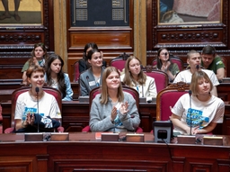 Des étudiants ukrainiens au Sénat