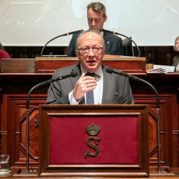 Herziening artikel 195 van de Grondwet goedgekeurd - plenaire vergadering 3/04/2026