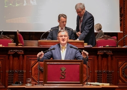 Herziening artikel 195 van de Grondwet goedgekeurd - plenaire vergadering 3/04/2026