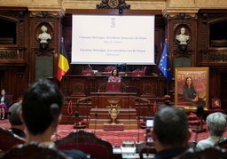 Dévoilement du portrait de Christine Defraigne au Sénat