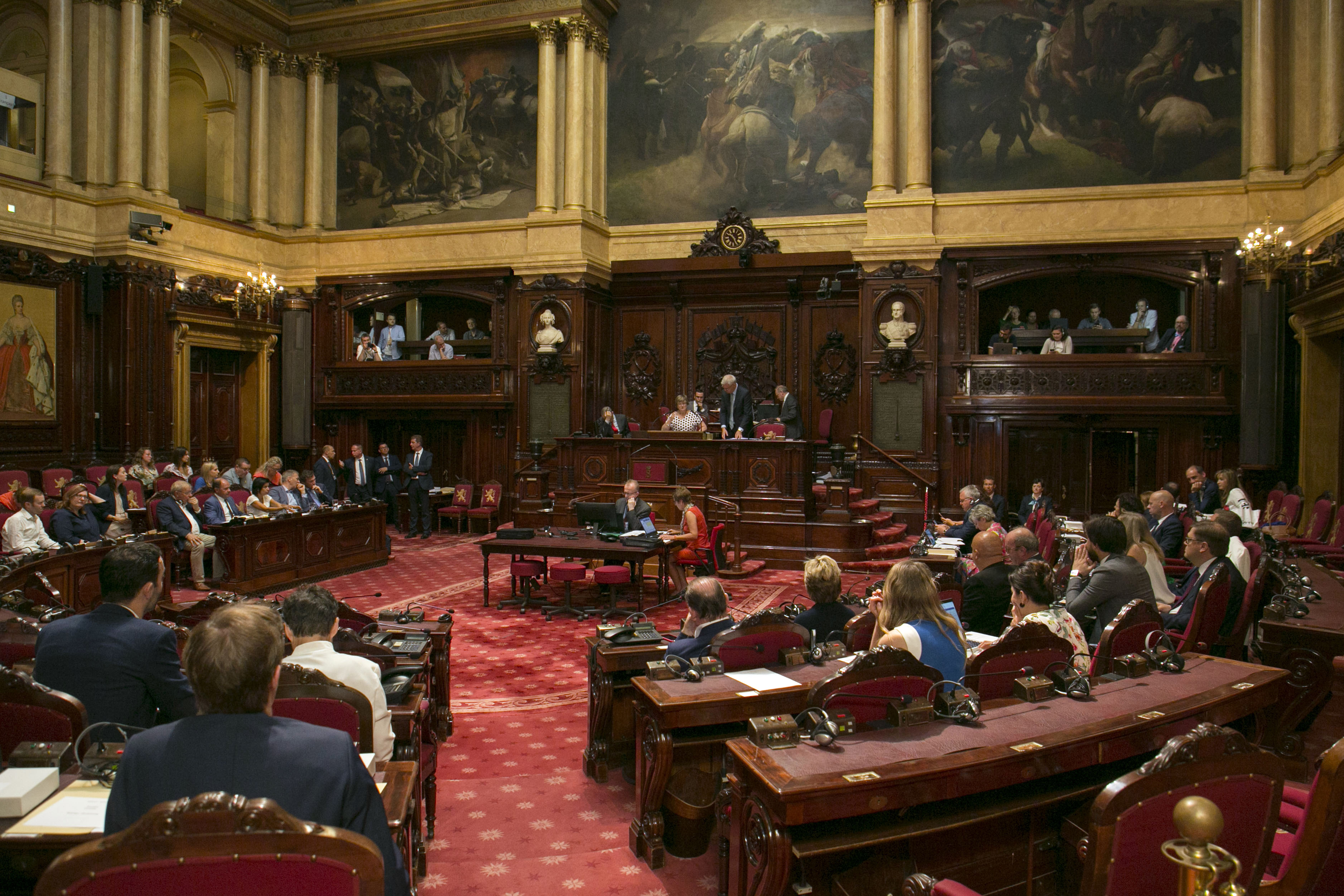  Benoeming nieuwe voorzitter en Bureau