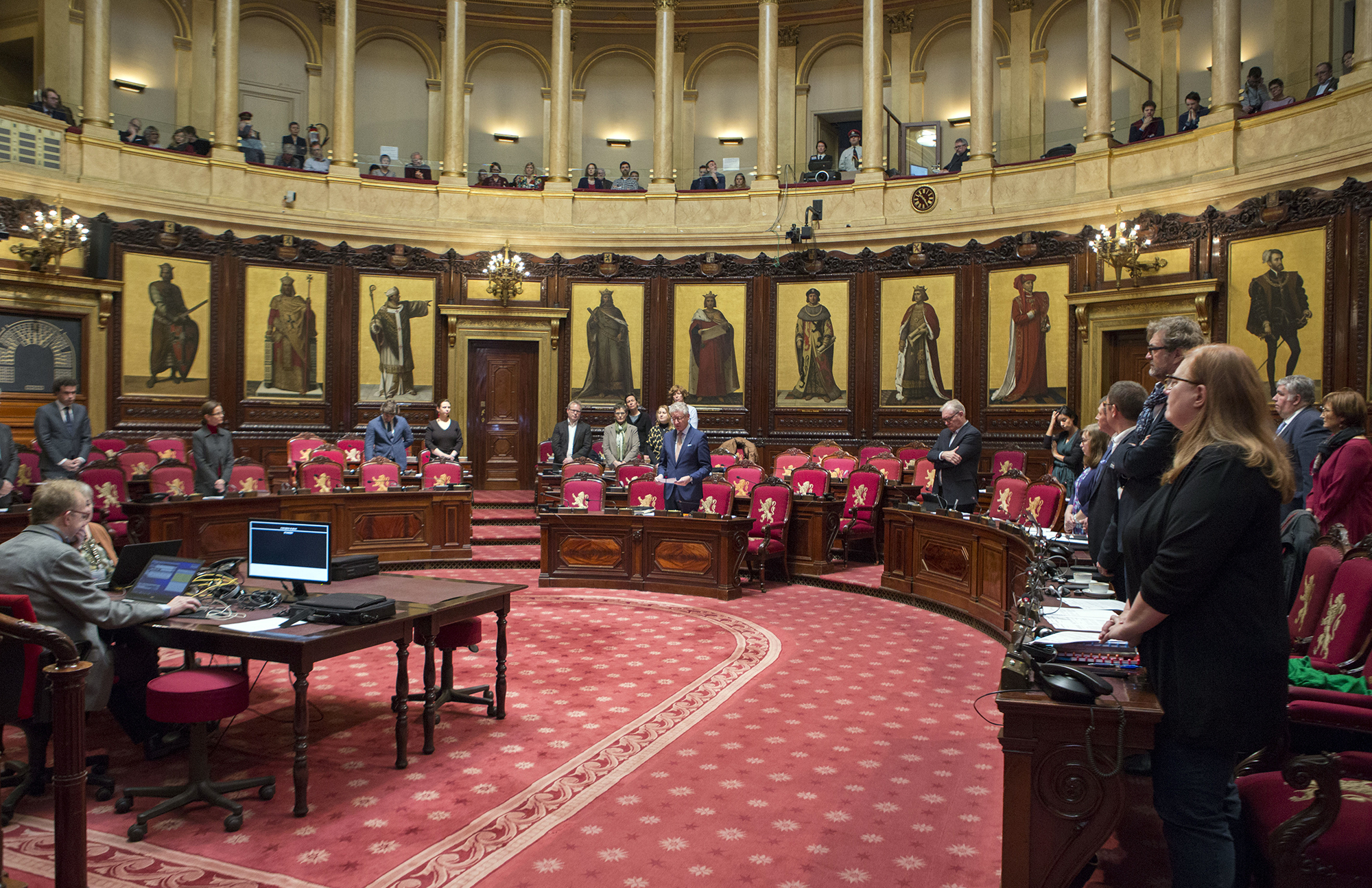  Zes nieuwe senatoren hebben de eed afgelegd
