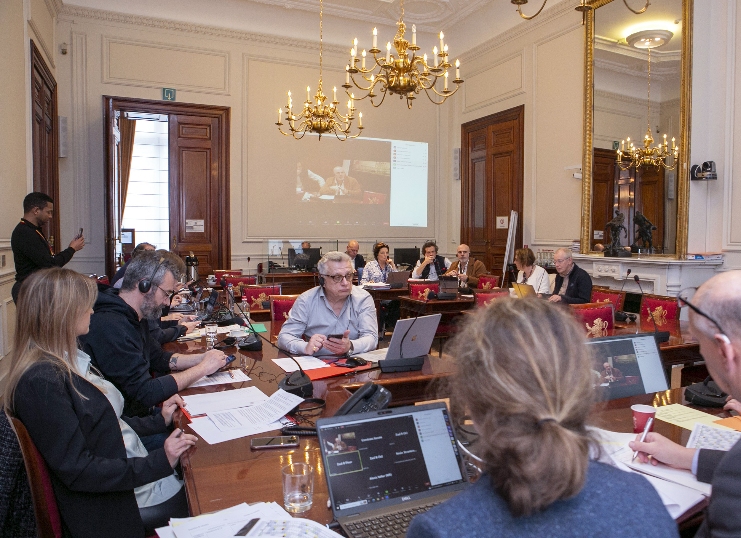  Overzicht commissiezaal