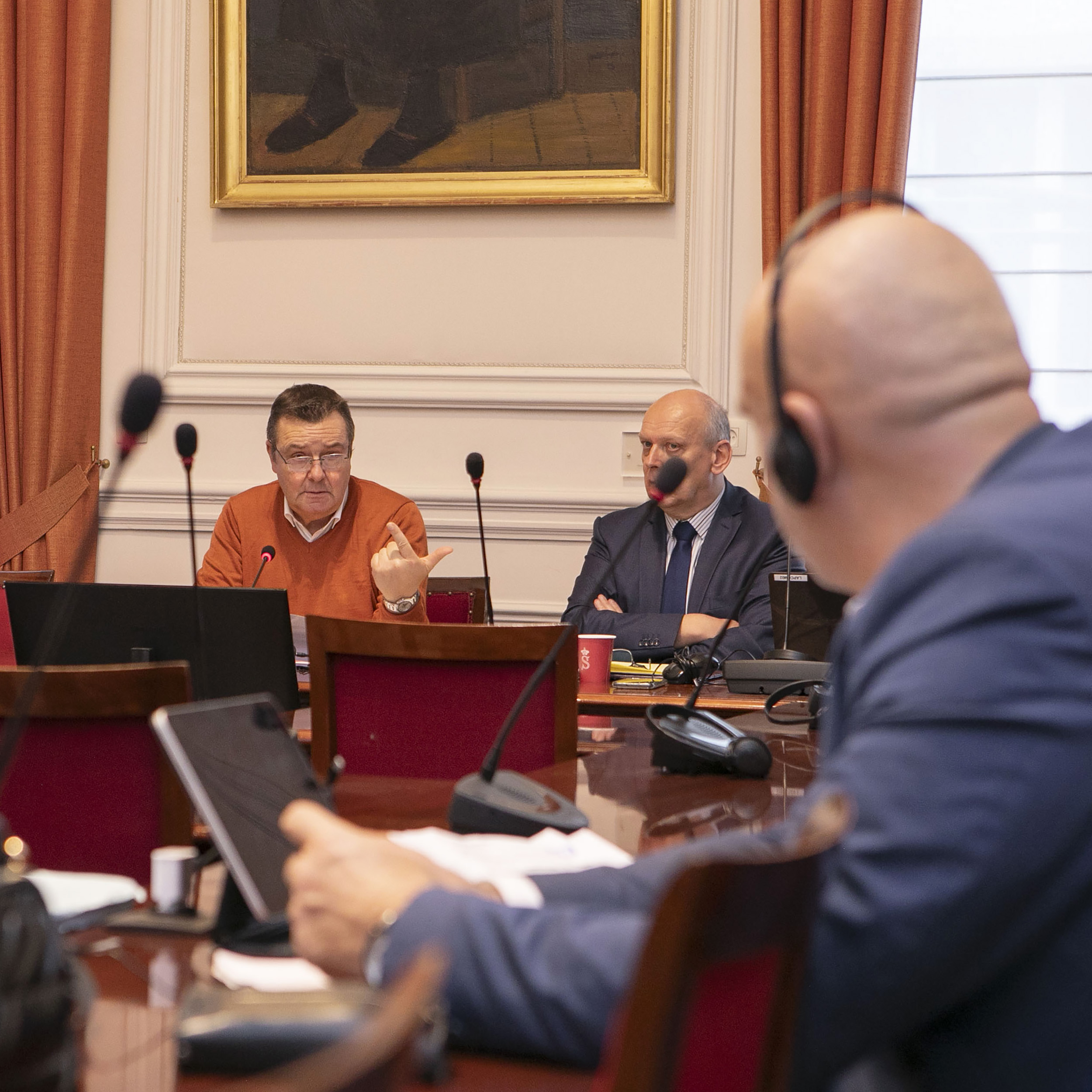  COMTRANS buigt zich verder over de overheidsopdrachten