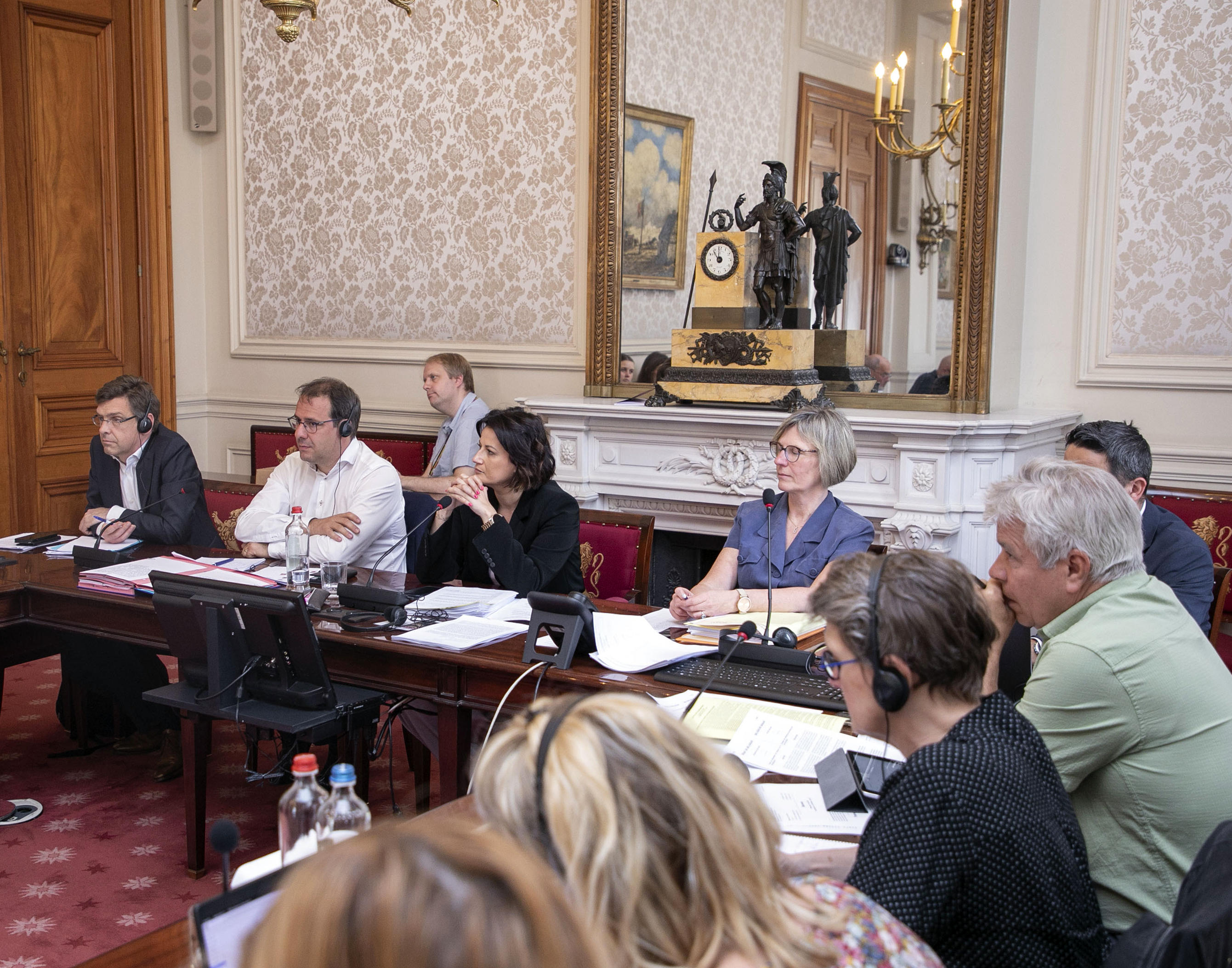  Verklaring tot herziening van de Grondwet besproken in commissie