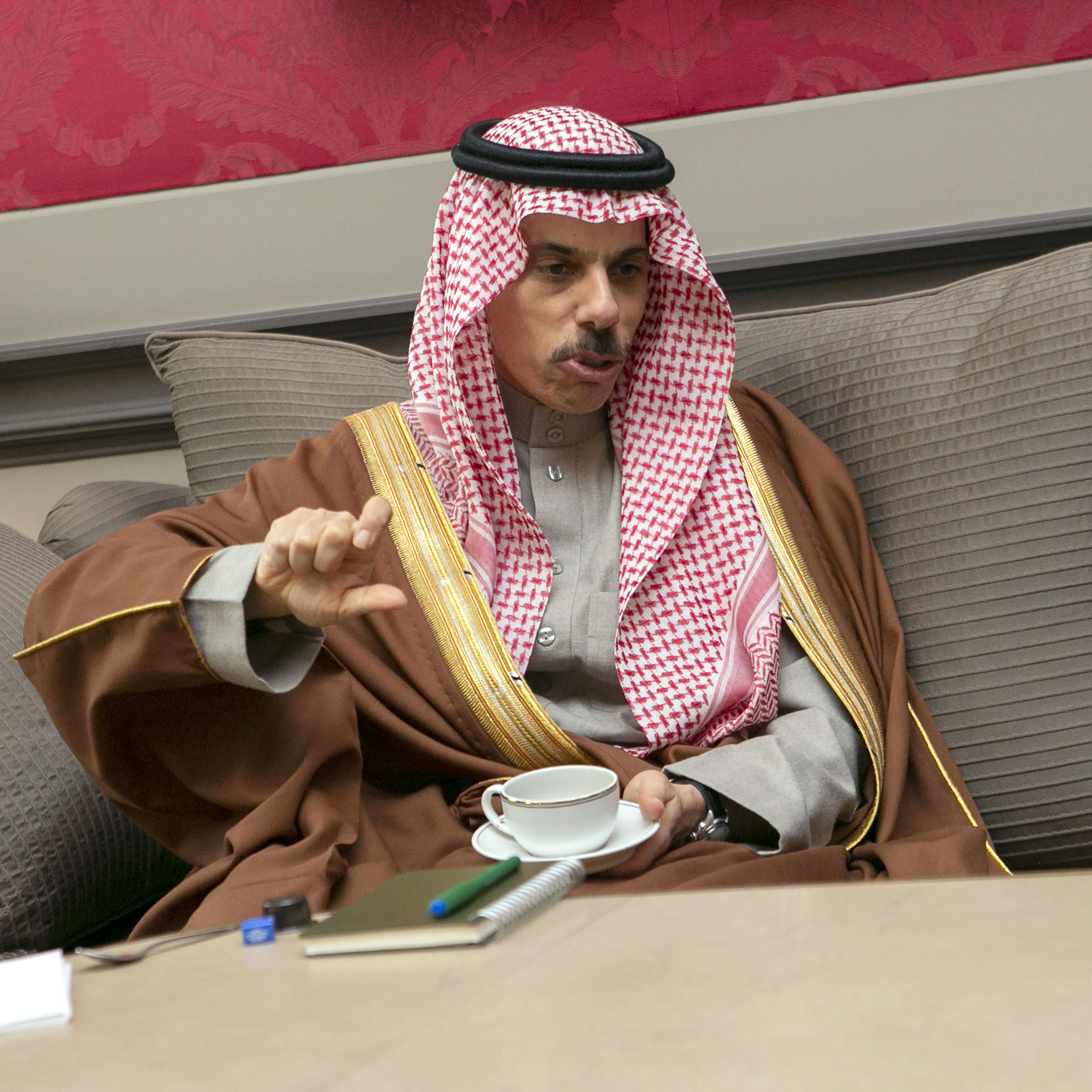  Bezoek van de minister van Buitenlandse Zaken van Saoedi-Arabië