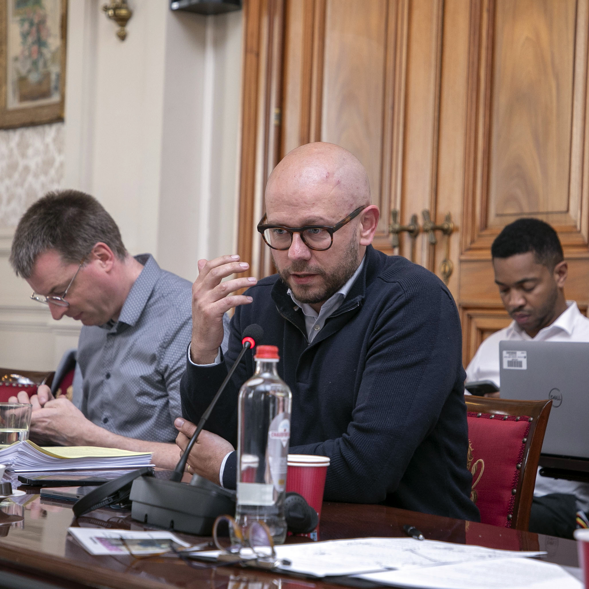 Verklaring tot herziening van de Grondwet besproken in commissie