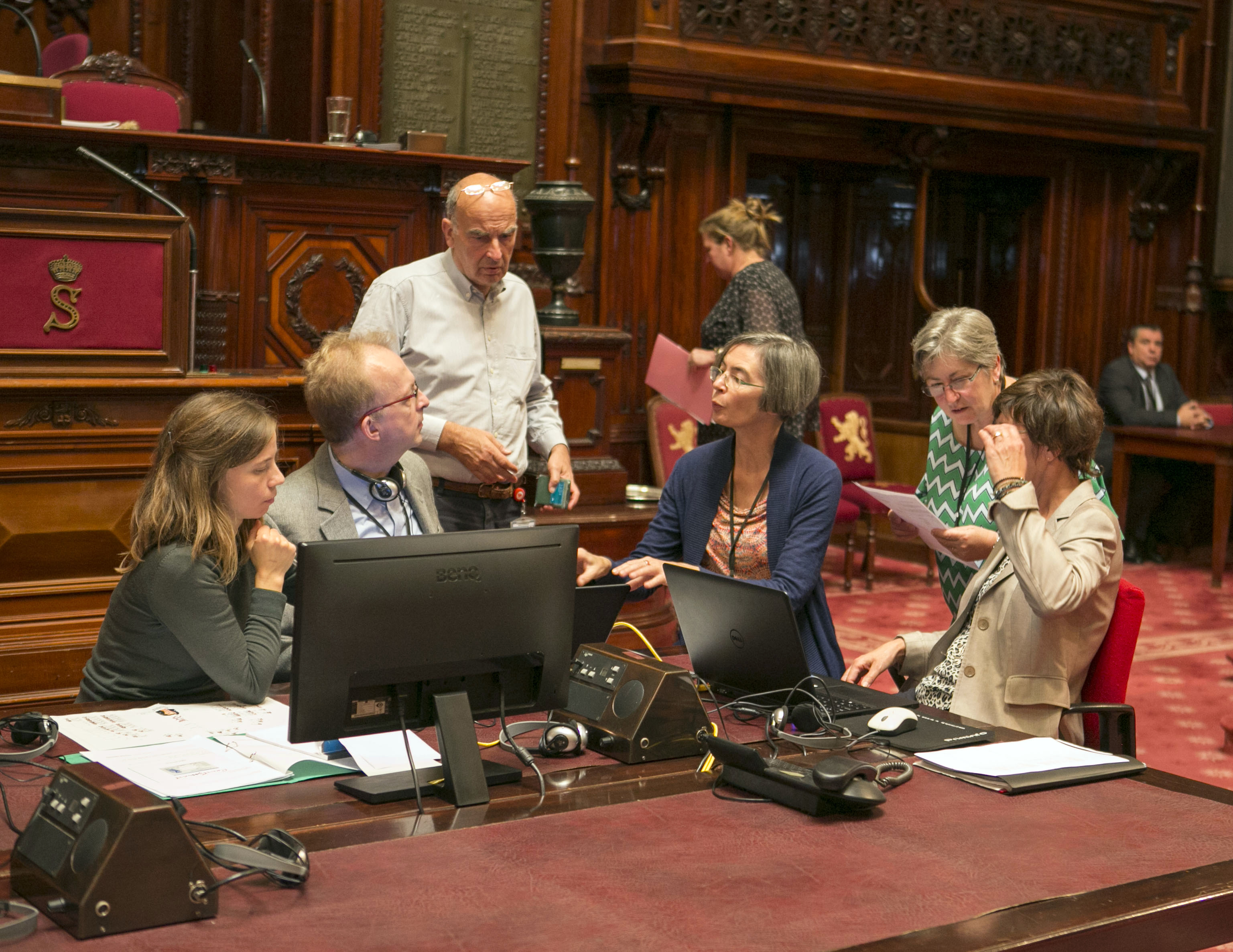  Nieuwe senator: Lionel Bajart - Overlijden van oud-senatoren