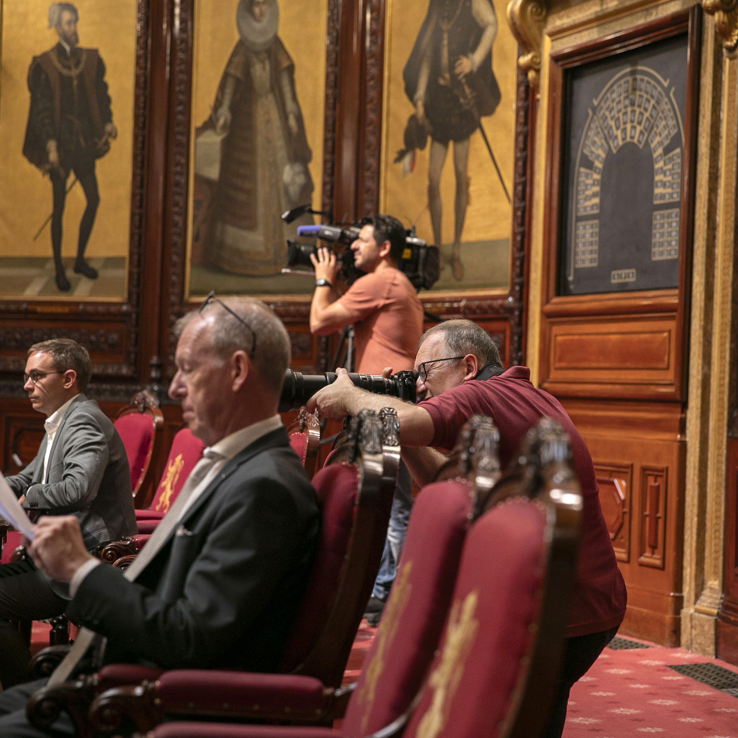  Nieuwe deelstaatsenatoren leggen de eed af