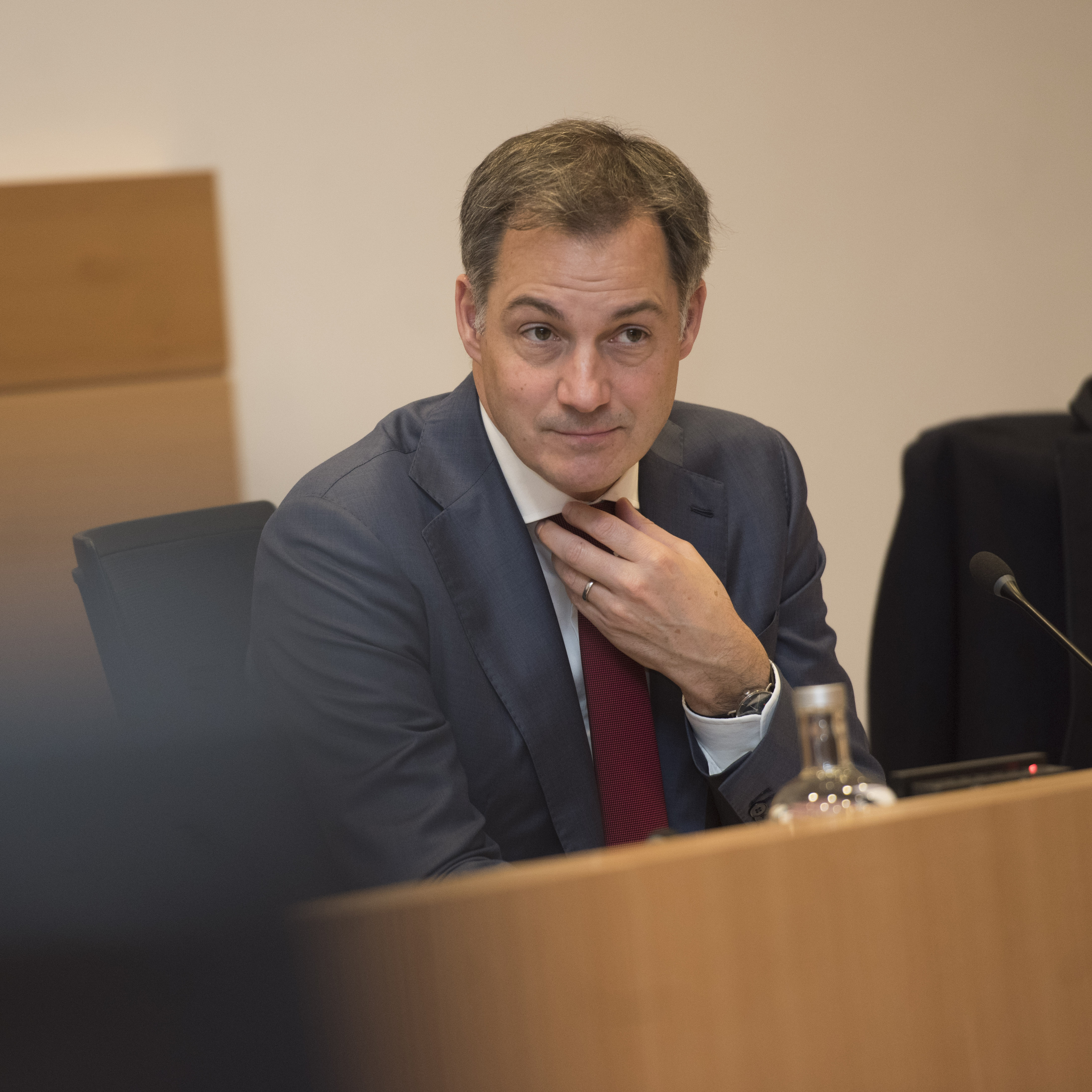  Gedachtewisseling met de premier over de Top EU-Westelijke Balkan en de Europese Raad