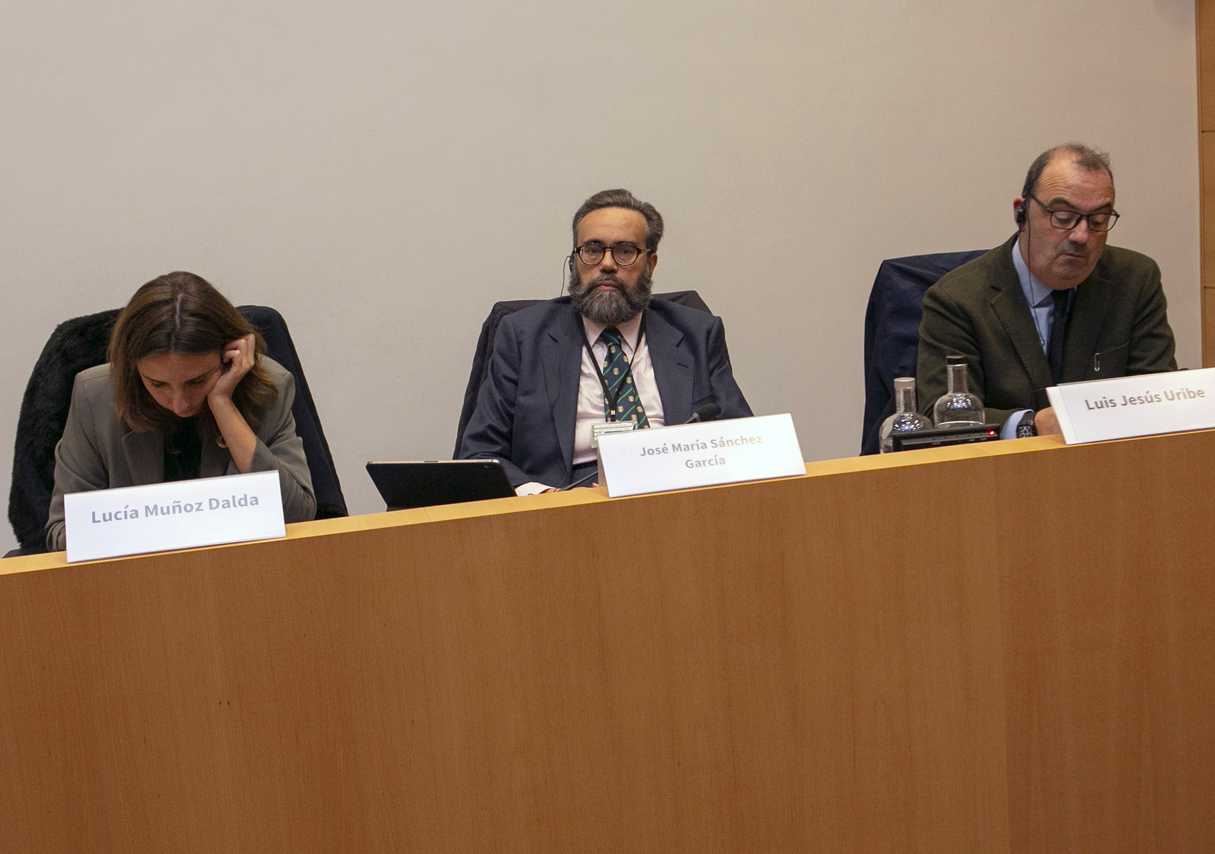  Gedachtewisseling met een Spaanse parlementaire delegatie